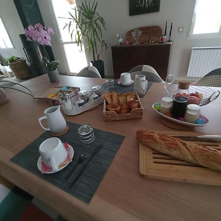 Chambres Et Tables D'Hotes " O Doux Matins " Aux Portes De Chinon Rivière Eksteriør billede